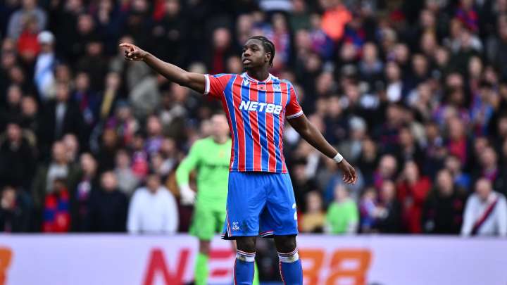 Canvot praises fellow defenders' help on Premier League debut day