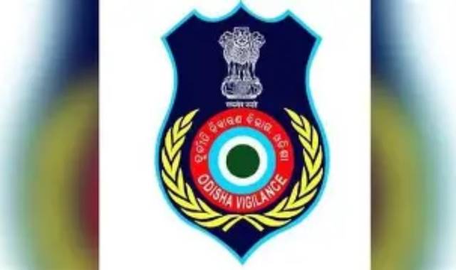 Keonjhar Excise Superintendent and ASI Arrested for Taking Rs 40K Bribe