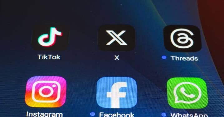 X hit by third major outage in four days as users worldwide see error messages