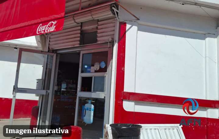 Con machete, Doña Dolfi espanta a los malandros