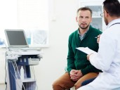 Por qué los hombres en México viven menos: clave está en la salud preventiva