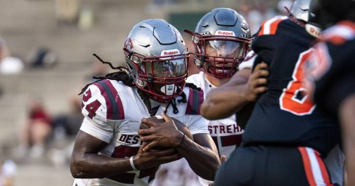 Who was the New Orleans area prep football player of the week for Week 9? Vote now