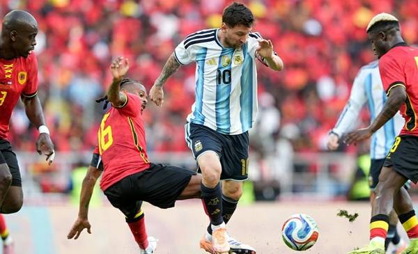 Con goles de Messi y Lautaro, la Selección Argentina venció 2 a 0 a Angola