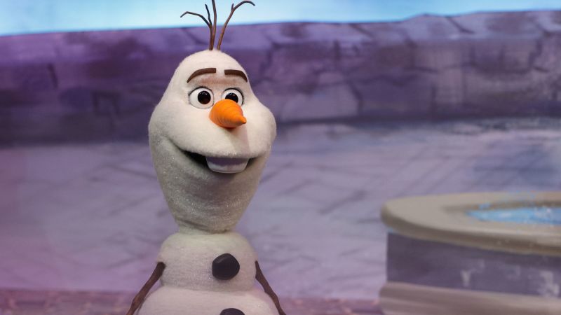Así es el animatronic de Olaf que se estrenará en la nueva tierra de “Frozen” en parque de Disney en París