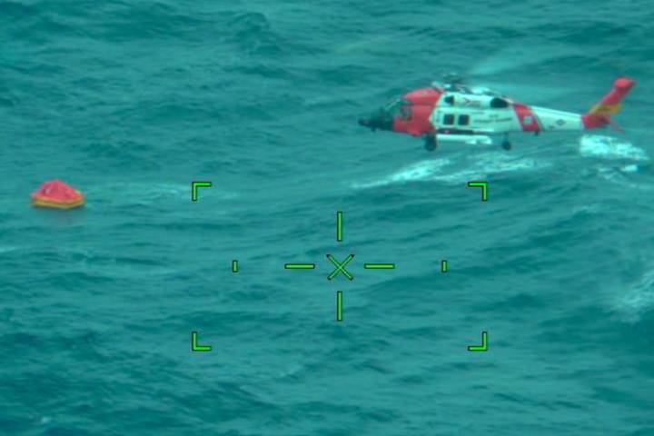 5 Rescued After Sailboat Sinks Hundreds of Miles Offshore