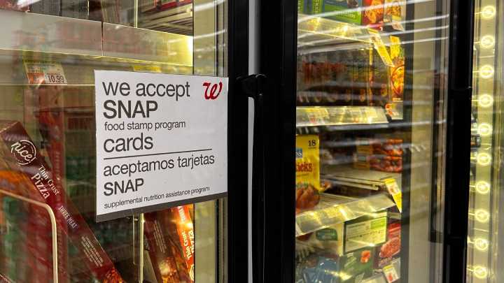 Trump ordered to fully fund SNAP