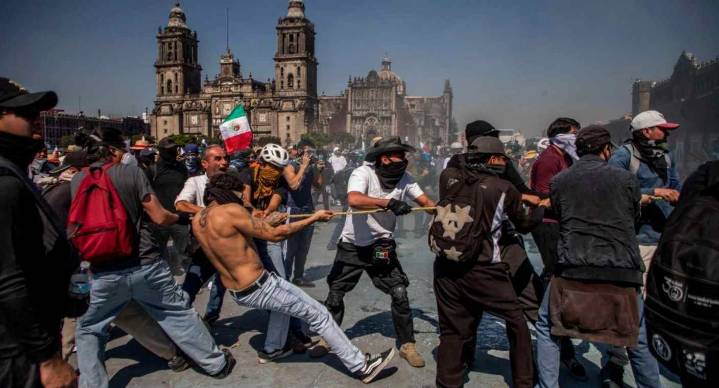 Confirma Fiscalía 29 detenidos, 3 por intento de homicidio, durante marcha de Generación Z en CDMX