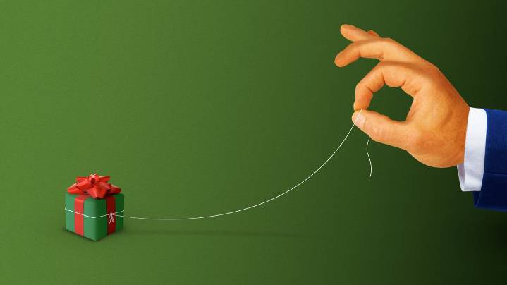 Behind the Curtain: Trump is running the Santa and Grinch presidency