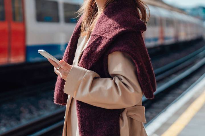 Woman Cancels Visit Rare Visit Home After Dad Refuses to Pick Her Up, Calls Her a 'Drama Queen'