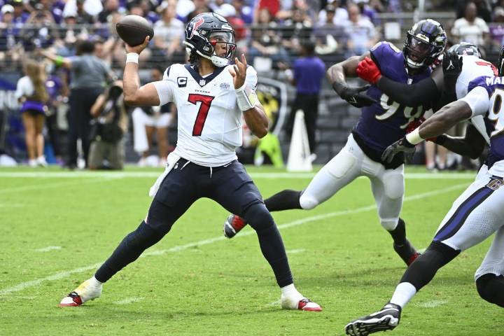 Deadspin | Texans' QB C.J. Stroud (concussion) back at practice