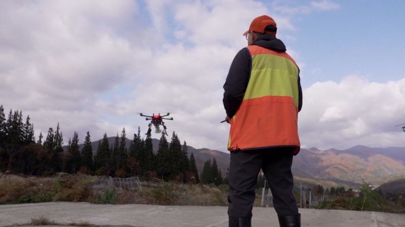 Japón usa drones con megáfonos y petardos para ahuyentar a los osos