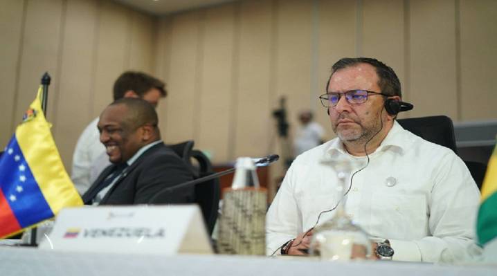 Canciller Gil solicita una postura firme de CELAC-UE frente a militarización en el Caribe 9 de noviembre de 2025 | País Reafirmó el compromiso de Venezuela con la defensa de los principios de paz, jus