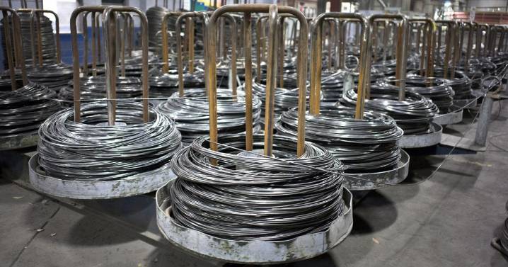 Insteel announces resignation plans of two board members