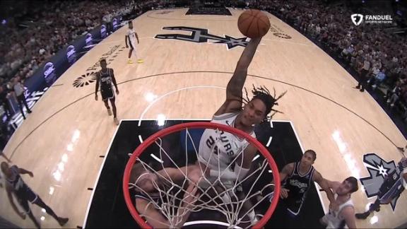 Fox's season-high 28 points leads Spurs past Kings, 123