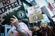 U.S. lawmakers urge Starbucks CEO to restart union talks