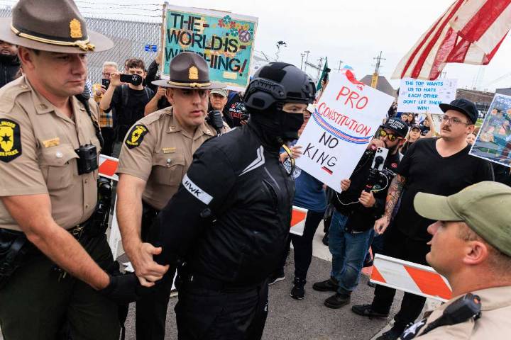 El 64 % de los hispanos en EEUU desaprueba a Trump y el 41 % teme un arresto migratorio