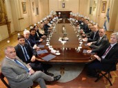 Después de la Ciudad de Buenos Aires, otras dos provincias buscarán dólares en Wall Street por la baja del riesgo país