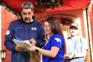 Maduro pide a estudiantes «conectarse» a universitarios de EEUU para mediar en conflicto