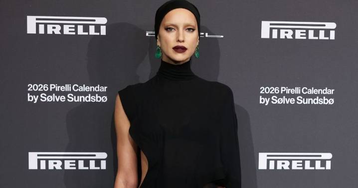 Irina Shayk All-Leather Look Adds Unique Spin to Biker Chic