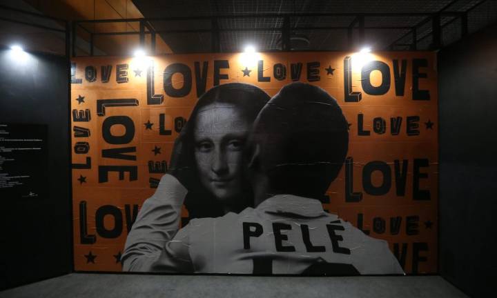 Empresa del padre de Neymar adquiere la marca Pelé