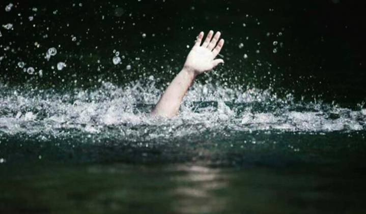 Grocery store owner drowns in Godavari river in Mancherial