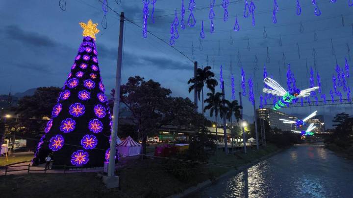 ¡Bienvenido, diciembre! Medellín encendió su alumbrado navideño con 8 millones de luces
