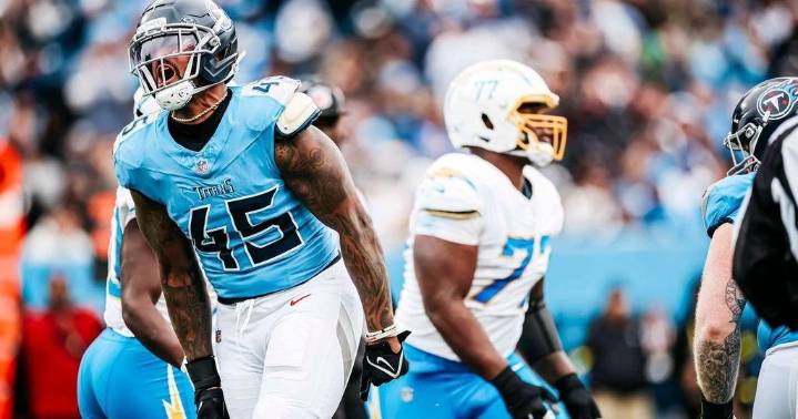 Titans trade edge rusher Dre'Mont Jones to Baltimore for draft pick