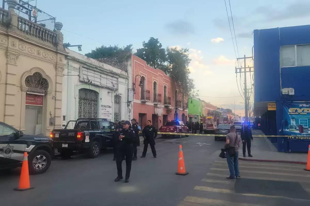 Trabajador pierde la vida al recibir descarga eléctrica en pleno Centro de Mérida