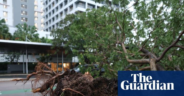 ‘Worst since Tracy’: Darwin in clean-up mode after Tropical Cyclone Fina brings gales and torrential rain
