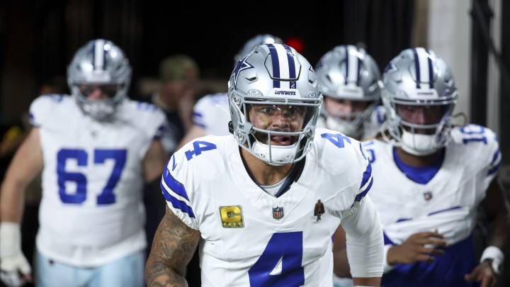 Dak Prescott officially limited in Wednesday's practice