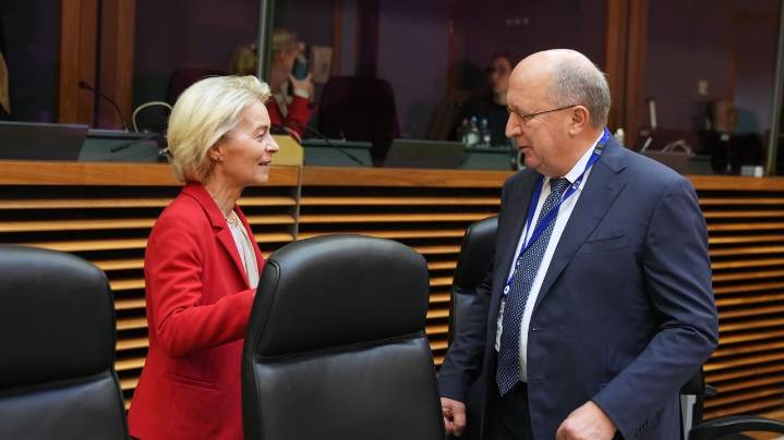 The European Union votes to deepen defense industry ties with Ukraine