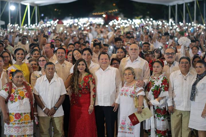 Más de 550 parejas se casan en la Feria Xmatkuil