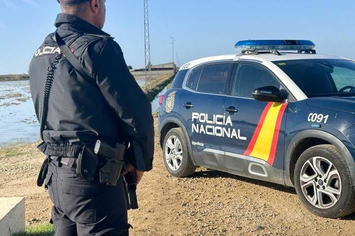 En estado crítico un policía nacional tiroteado nunha operación contra o narcotráfico en Sevilla