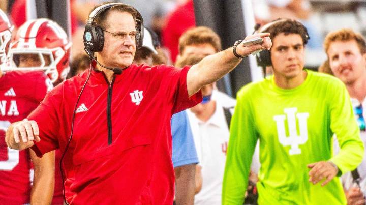 Indiana’s HC Curt Cignetti gives Elijah Sarratt injury update before Wisconsin game