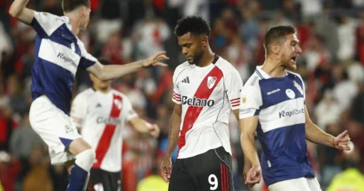 River perdió de local ante Gimnasia (LP)