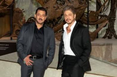 Salman Khan shares picture with Shah Rukh Khan from their Abu Dhabi trip