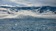 Glaciar antártico sufrió el retroceso más rápido de la historia moderna, según informe, y estas serían algunas consecuencias