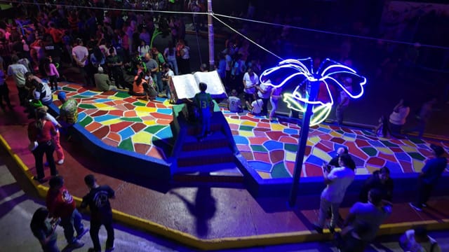 GUÁRICO/ Dejaron bien bonita a la Plaza del Libro