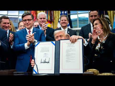 President Trump Reopens the Government With a Signature