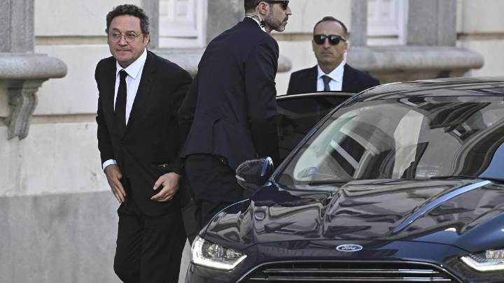 El fiscal general llega al Supremo para ser juzgado por presunta revelación de secretos