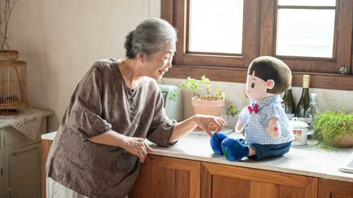South Korea’s aging population finds comfort, care in ‘robo
