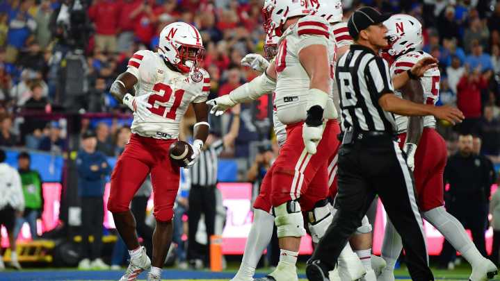 Iowa-Nebraska prediction: On handshakes, slowing Emmett Johnson
