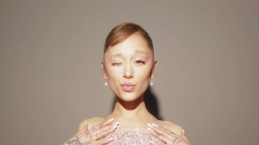 Pink, Sparkly Ariana Grande Debuts Pierpaolo Piccioli’s Custom Balenciaga Couture