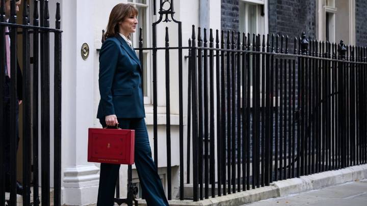 Salary sacrifice pension schemes to be cut by firms after new cap in Budget