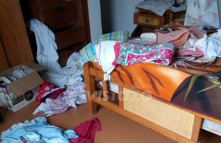 ¡A plena luz del día! Sujeto irrumpió en una vivienda de Pueblo Nuevo Sur, hurtó varios objetos y almorzó pasta