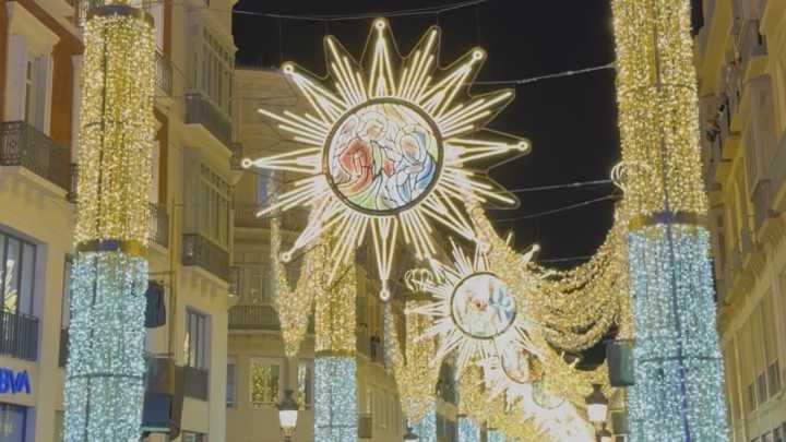 Así encendió la navidad COPE Málaga en una abarrotada calle Larios