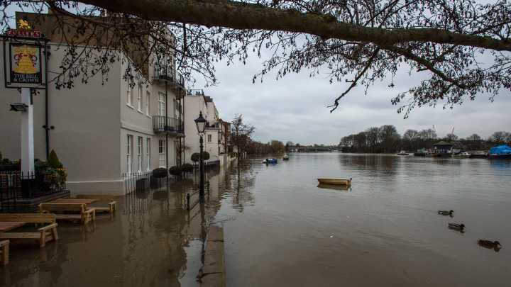 London’s rich come to grips with floods on their doorstep