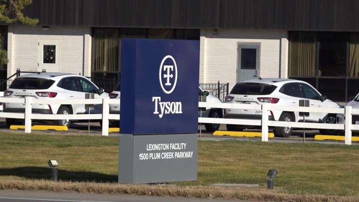 ¿Qué consecuencias trae el cierre de una compañía como Tyson Foods en un pueblo?
