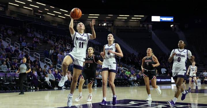 K-State cracks century mark in 100-35 season
