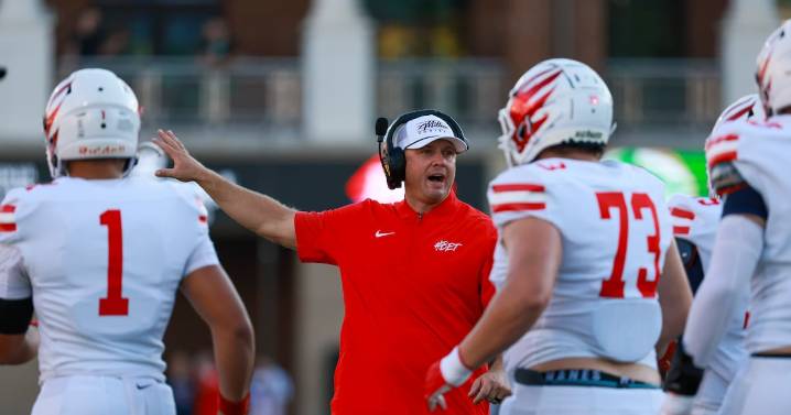 Forged by ‘year of adversity,’ Milton on the road as it chases 3